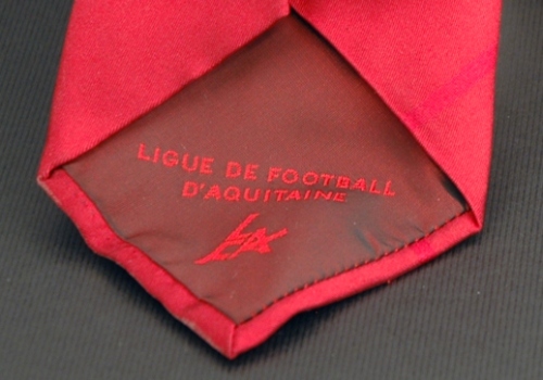 Cravates avec logo